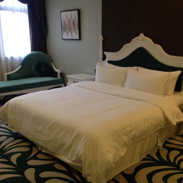 Shidu Purple Yuet Hotel Tsjoengking Kamer foto